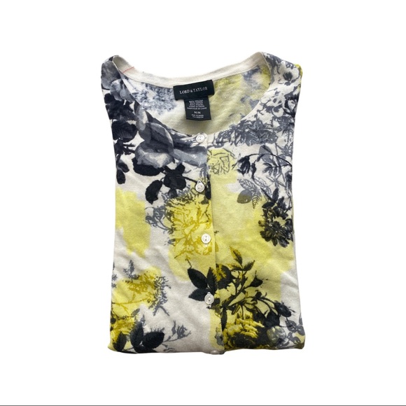 Lord and Taylor floral cardigan. - Picture 2 of 3